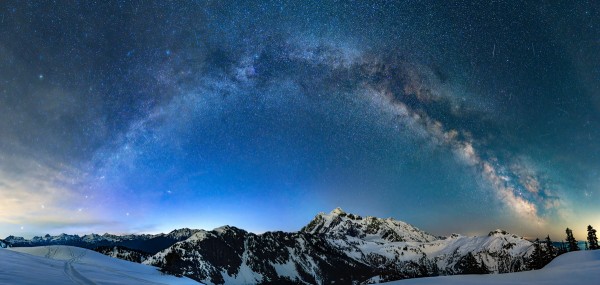 温哥华户外跟拍 Mt. Shuksan 上空的银河拱桥