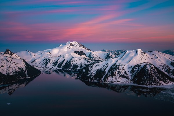 温哥华户外跟拍 Garibaldi Lake 暮色倒影